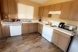 12209 N 41st Ln, Phoenix, AZ 85029 - Photo 19