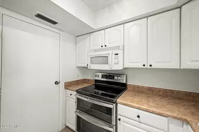 7921 E San Miguel Avenue #1, Scottsdale, AZ 85250 - Photo 11