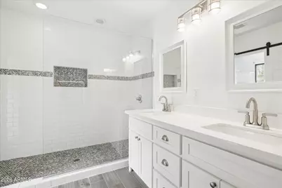 4622 E Virginia Avenue, Phoenix, AZ 85008 - Photo 11