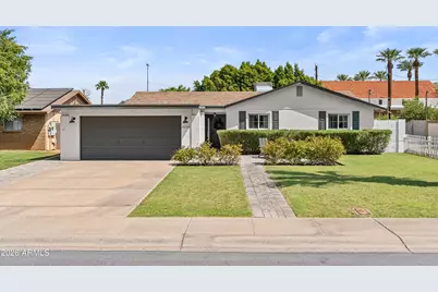 4330 E Devonshire Avenue, Phoenix, AZ 85018 - Photo 1