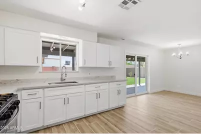 2031 N 55th Avenue, Phoenix, AZ 85035 - Photo 13