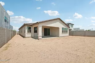 7945 W Loma Ln, Peoria, AZ 85345 - Photo 33