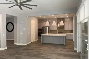 4624 E Vista Bonita Dr, Phoenix, AZ 85050 - Photo 9