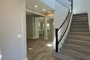 4624 E Vista Bonita Dr, Phoenix, AZ 85050 - Photo 5