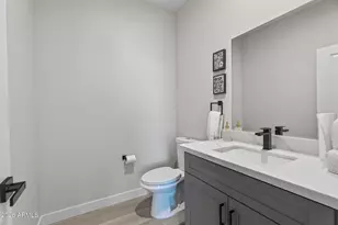2601 E Clarendon Ave, Phoenix, AZ 85016 - Photo 17