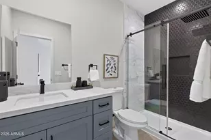 2601 E Clarendon Ave, Phoenix, AZ 85016 - Photo 25