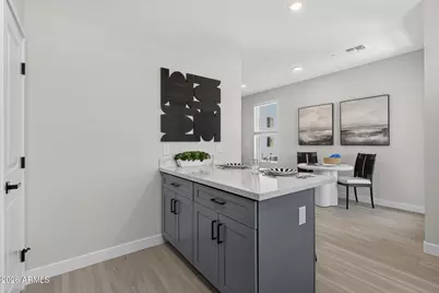2601 E Clarendon Avenue #4, Phoenix, AZ 85016 - Photo 7