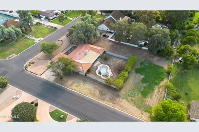 619 E Leah Lane, Gilbert, AZ 85234 - Photo 5