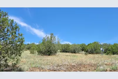 50400 N Starship Trail, Ash Fork, AZ 86320 - Photo 23
