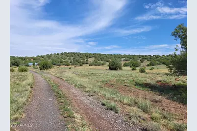 50400 N Starship Trail, Ash Fork, AZ 86320 - Photo 17