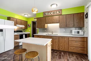 12543 W Parkwood Dr, Sun City West, AZ 85375 - Photo 7