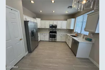 1470 W Armstrong Way, Chandler, AZ 85286 - Photo 5