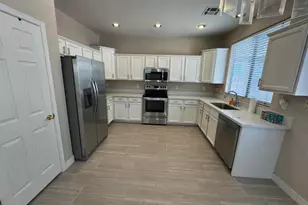 1470 W Armstrong Way, Chandler, AZ 85286 - Photo 5