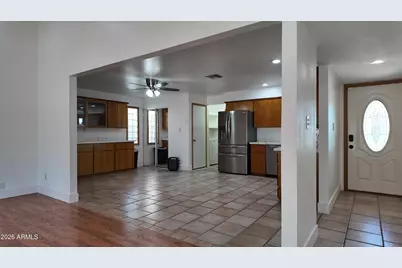 6410 W Purdue Avenue, Glendale, AZ 85302 - Photo 7
