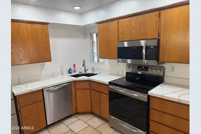 6410 W Purdue Avenue, Glendale, AZ 85302 - Photo 3