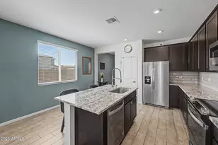 17308 W Daley Ln, Surprise, AZ 85387 - Photo 5