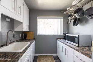 140 E Coronado Rd, Phoenix, AZ 85004 - Photo 27