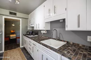 140 E Coronado Rd, Phoenix, AZ 85004 - Photo 31
