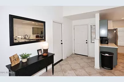 8818 W Melinda Lane, Peoria, AZ 85382 - Photo 9