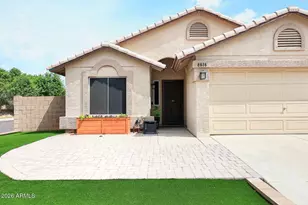 8818 W Melinda Ln, Peoria, AZ 85382 - Photo 3