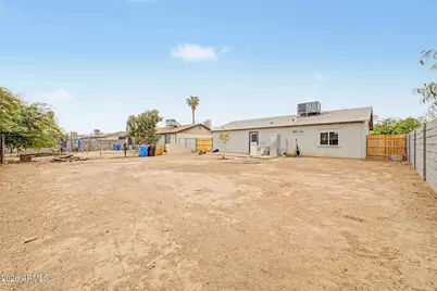 6753 W Palm Lane, Phoenix, AZ 85035 - Photo 23