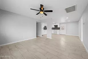 6753 W Palm Ln, Phoenix, AZ 85035 - Photo 7