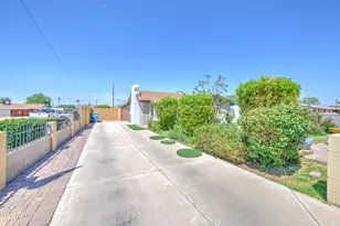 122 W Grove St, Phoenix, AZ 85041 - Photo 3