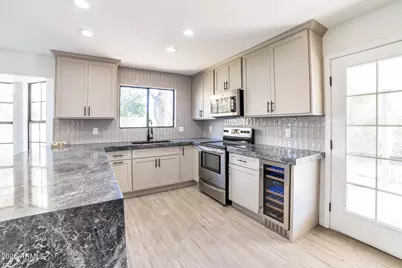 5601 E Paradise Lane, Scottsdale, AZ 85254 - Photo 9