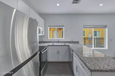 622 N 9th Avenue #303, Phoenix, AZ 85007 - Photo 7