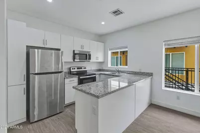 622 N 9th Avenue #303, Phoenix, AZ 85007 - Photo 11