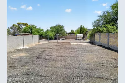 2438 W Polk Street #3, Phoenix, AZ 85009 - Photo 3