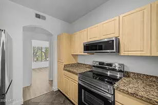 1411 E Orangewood Ave, Phoenix, AZ 85020 - Photo 11