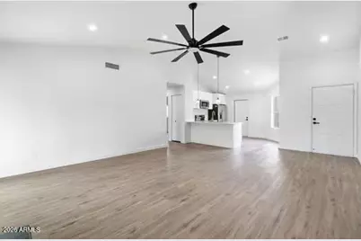 6121 W Maui Lane, Glendale, AZ 85306 - Photo 7