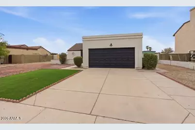 6121 W Maui Lane, Glendale, AZ 85306 - Photo 1