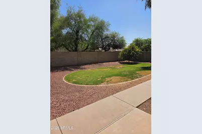 2925 E Blackhawk Drive, Phoenix, AZ 85050 - Photo 17