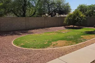 2925 E Blackhawk Dr, Phoenix, AZ 85050 - Photo 17