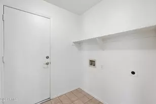 972 E Constitution Dr, Chandler, AZ 85225 - Photo 31