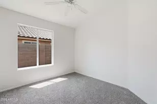 972 E Constitution Dr, Chandler, AZ 85225 - Photo 19