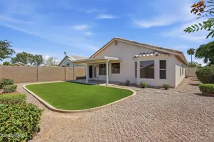 972 E Constitution Dr, Chandler, AZ 85225 - Photo 37