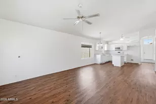 972 E Constitution Dr, Chandler, AZ 85225 - Photo 9
