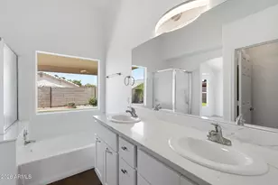 972 E Constitution Dr, Chandler, AZ 85225 - Photo 29