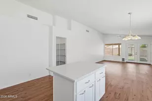 972 E Constitution Dr, Chandler, AZ 85225 - Photo 13
