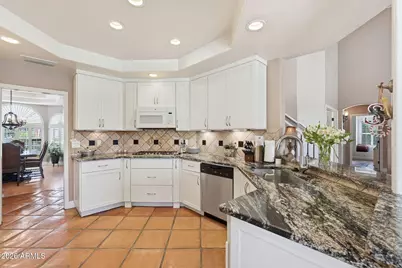 1116 W Las Palmaritas Drive, Phoenix, AZ 85021 - Photo 9