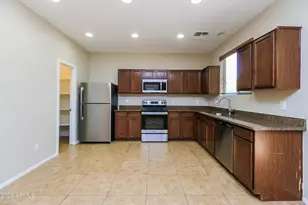 42480 W Santa Fe St, Maricopa, AZ 85138 - Photo 5
