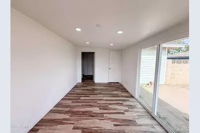10215 N 36th Avenue, Phoenix, AZ 85051 - Photo 11