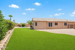 102 W Morrow Dr, Phoenix, AZ 85027 - Photo 23