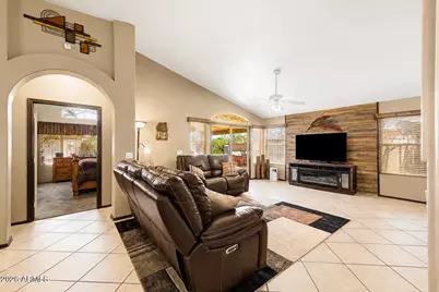 102 W Morrow Drive, Phoenix, AZ 85027 - Photo 3