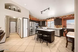 102 W Morrow Dr, Phoenix, AZ 85027 - Photo 5