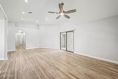4407 E Amberwood Drive, Phoenix, AZ 85048 - Photo 11
