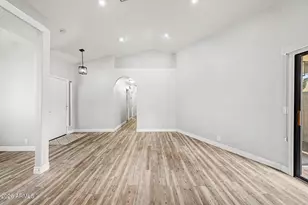 4407 E Amberwood Dr, Phoenix, AZ 85048 - Photo 9